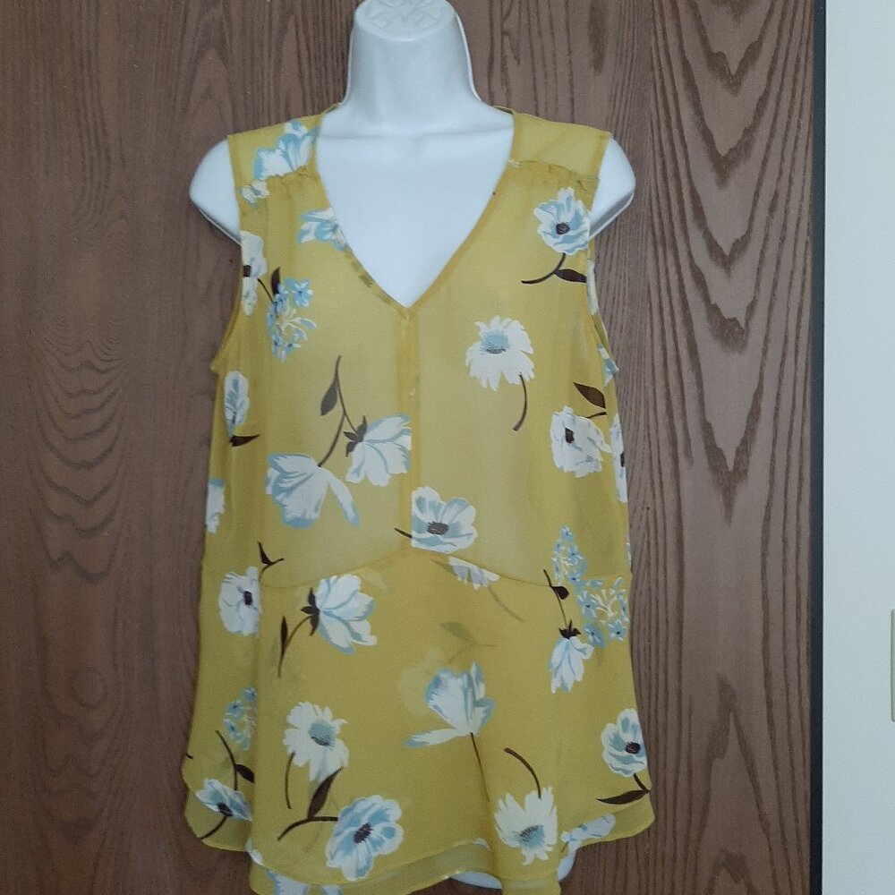 Cabi Yellow/Green Floral Sleeveless V-Neck Camisole Top Medium Summer Tropical